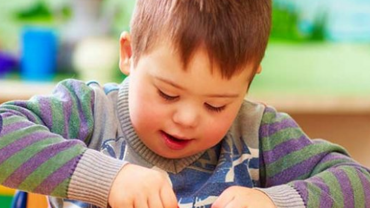 Foto - Televizyon ve telefon otizme yol açar! Uzman isim net konuştu! Dikkat çocukta bu belirtiler varsa…