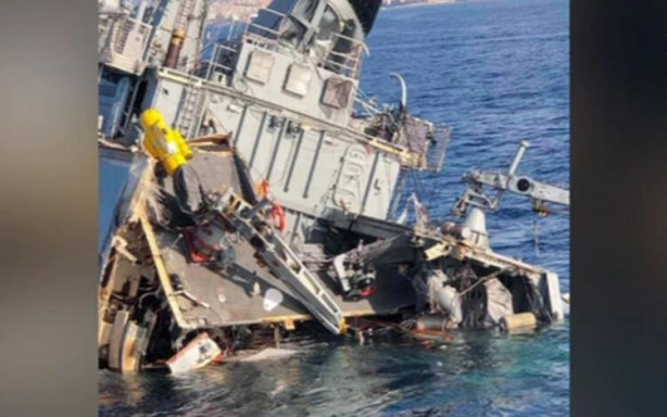 Foto - Televizyonlar canlı yayına geçti! Yunan savaş gemisi battı