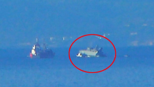 Televizyonlar canlı yayına geçti! Yunan savaş gemisi battı