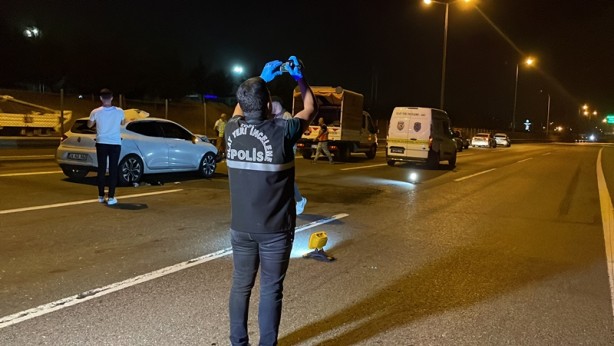 Foto - TEM Otoyolu'nda otomobilin çarptığı yaya öldü