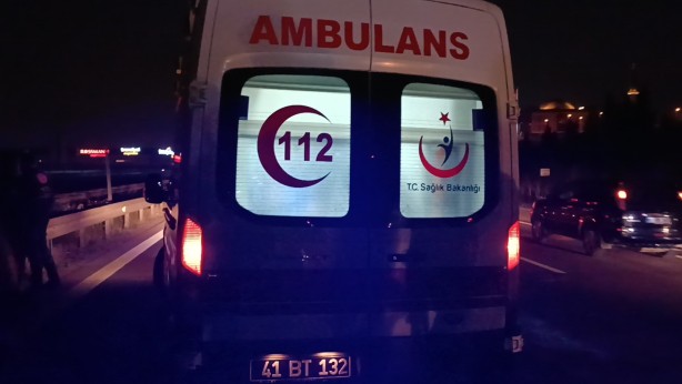 Foto - TEM’de 3 aracın karıştığı zincirleme kaza