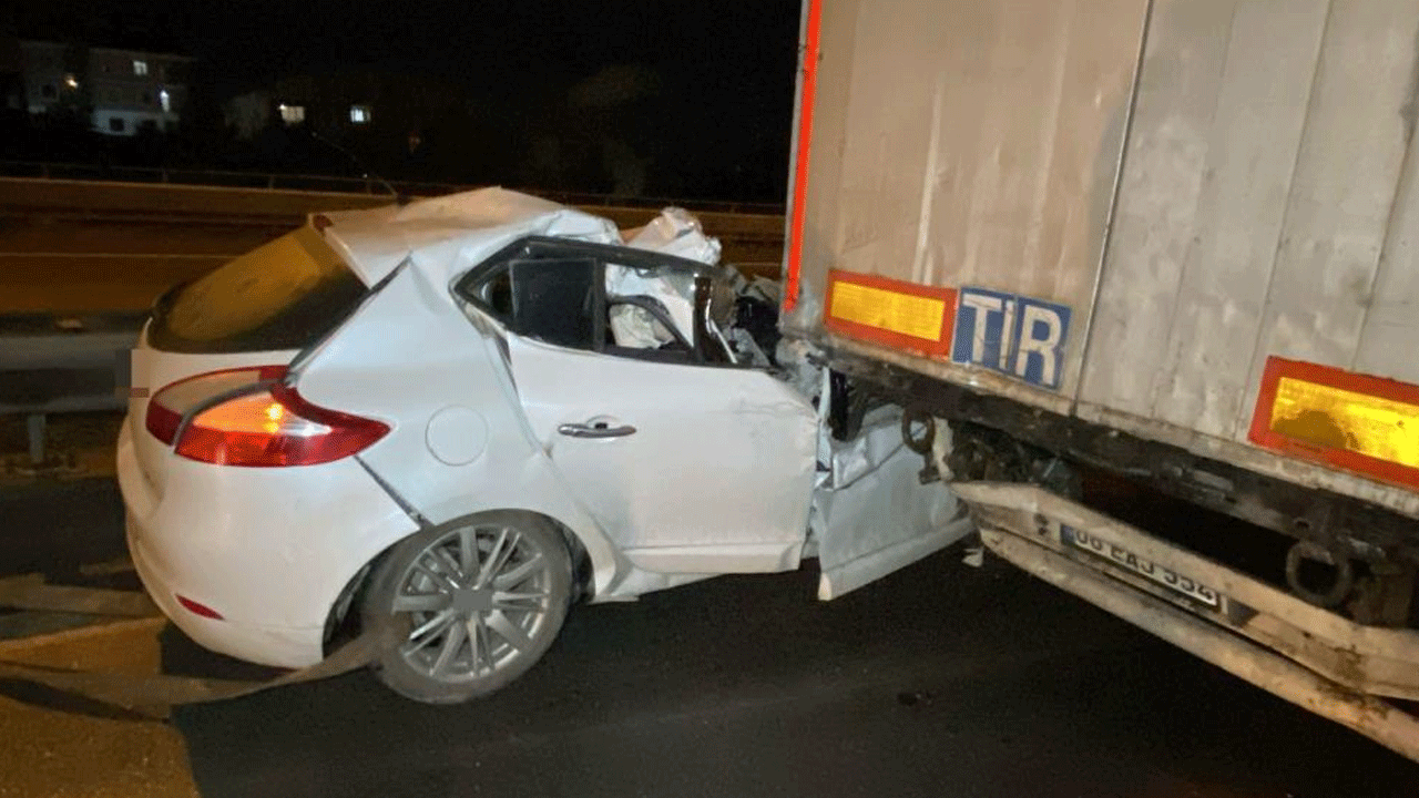 TEM'de feci kaza: Ölüler var