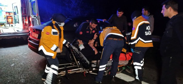 Foto - TEM'de feci kaza! Önce otobüse sonra bariyerlere çarptı