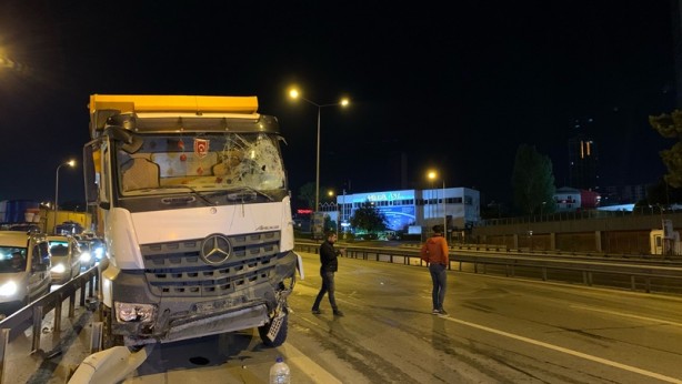 Foto - TEM'de zincirleme kaza! 