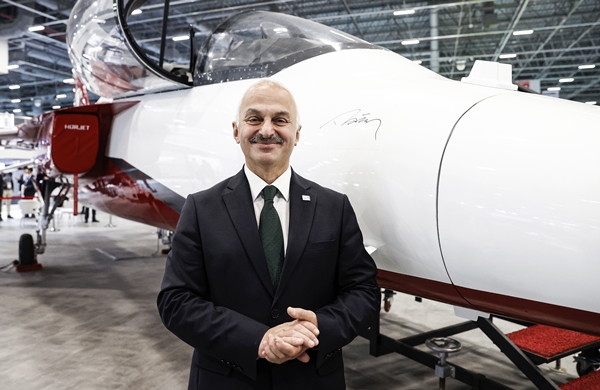 Foto - Temel Kotil müjdeleri peş peşe duyurdu! Türkiye'nin "milli çelik kanatları" için geri sayım