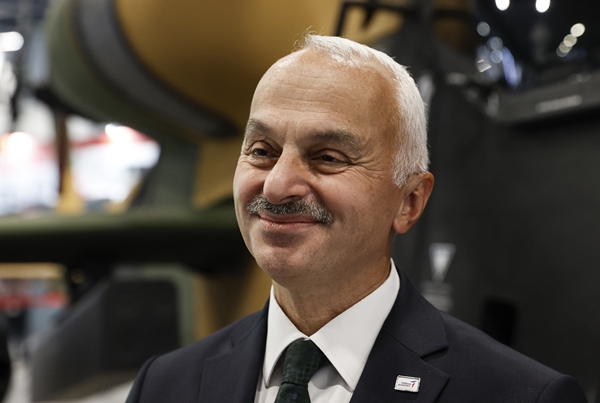 Foto - Temel Kotil müjdeleri peş peşe duyurdu! Türkiye'nin "milli çelik kanatları" için geri sayım