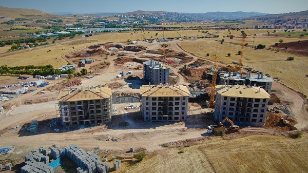 Temelini Cumhurbaşkanı Erdoğan attı! O ilimizde kalıcı konutlar yükseliyor