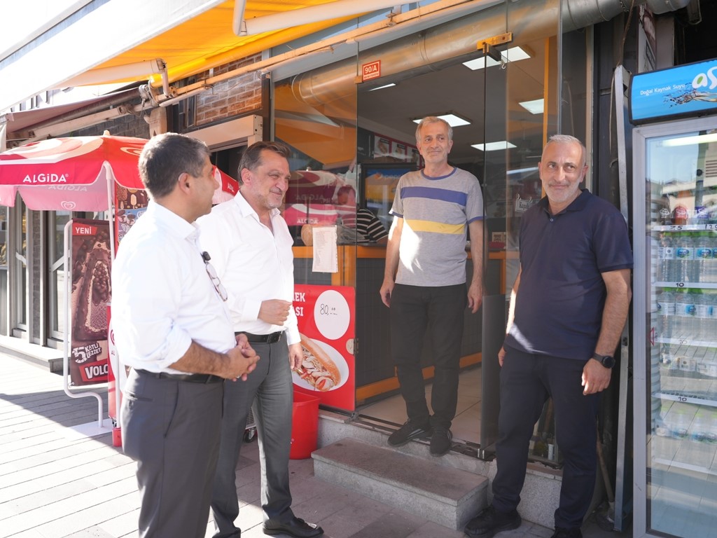 Foto - Temiz bir şehir için sahaya indiler