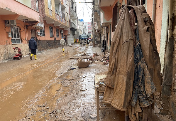 Temizlik çalışmaları sürüyor! İşte, Şanlıurfa'dan geriye kalanlar