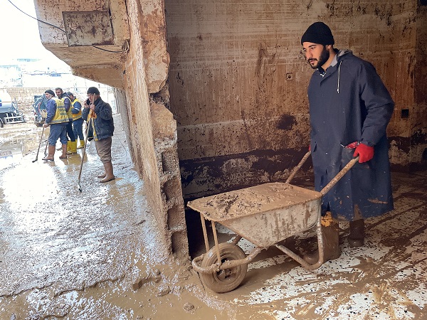 Foto - Temizlik çalışmaları sürüyor! İşte, Şanlıurfa'dan geriye kalanlar