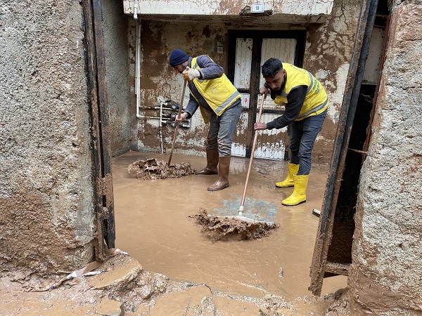 Foto - Temizlik çalışmaları sürüyor! İşte, Şanlıurfa'dan geriye kalanlar
