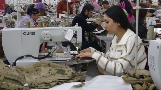 Foto - Temizlikçi olarak girdiği işin patronu oldu! Şimdi paraya para demiyor