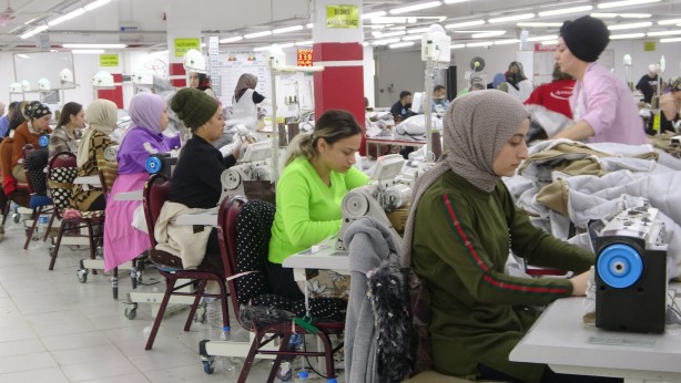 Foto - Temizlikçi olarak girdiği işin patronu oldu! Şimdi paraya para demiyor