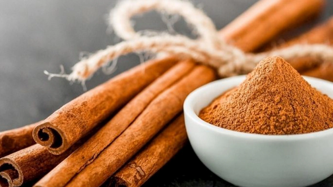 Foto - Temizlikten önce bunu yapın! Kimse bilmiyor işte 1 kaşık ekleyeceğiniz baharatı yerseniz