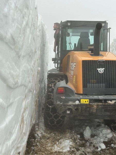 Foto - Temmuz ayında karla mücadele