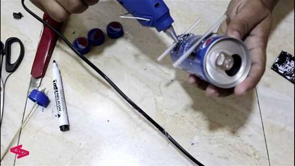 Foto - Teneke kutudan bakın ne yaptı!