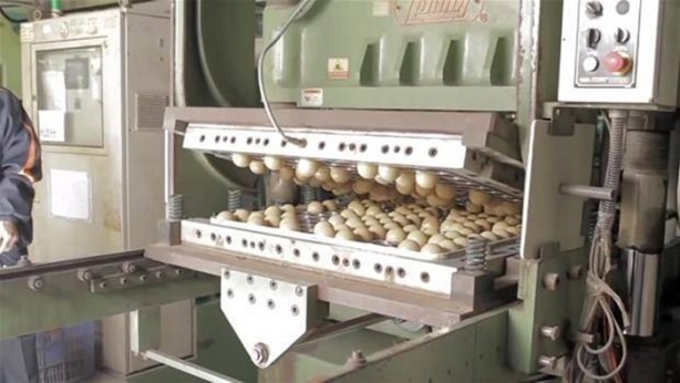 Foto - Tenis topu nasıl yapılır?