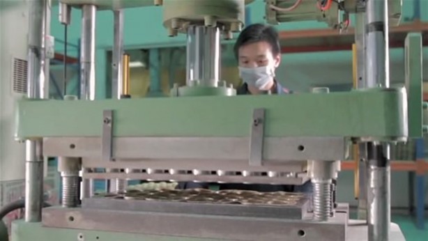 Foto - Tenis topu nasıl yapılıyor? Gelin bakalım...