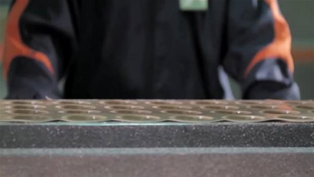 Foto - Tenis topu nasıl yapılıyor? Gelin bakalım...