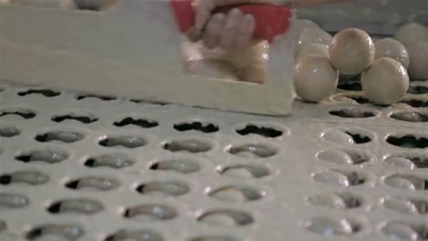 Foto - Tenis topu nasıl yapılıyor? Gelin bakalım...