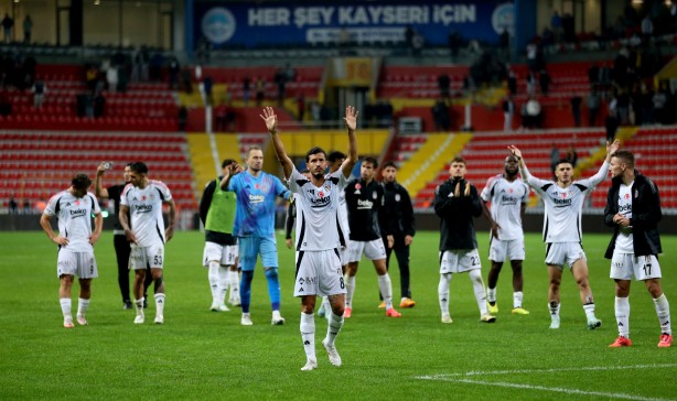 Foto - Tepki çeken karar: Beşiktaş şoka girdi: Çok sert hakem tepkisi: Süper Lig bunu konuşuyor!