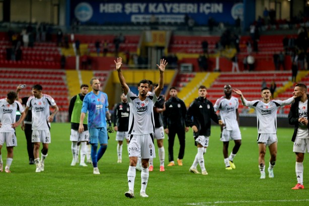 Foto - Tepki çeken karar: Beşiktaş şoka girdi: Çok sert hakem tepkisi: Süper Lig bunu konuşuyor!