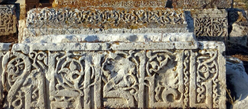 Foto - Tepki çekti! 5 bin yıllık tarihi mezarlıkta bakın ne yaptılar