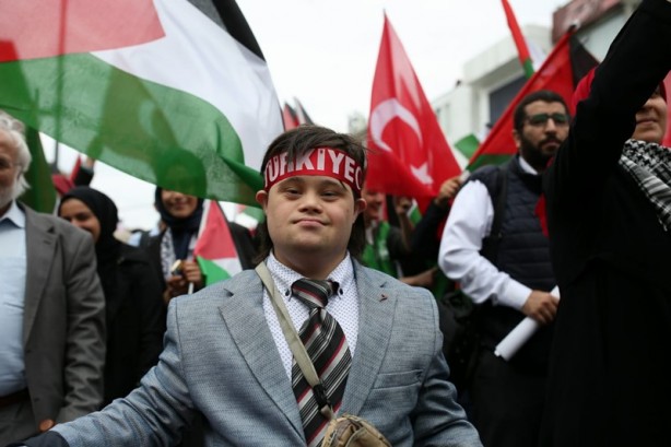 Foto - Tepkiler çığ gibi büyüyor... Vatandaşlar Kudüs için ayakta