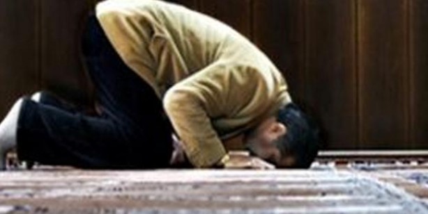 Foto - Teravih namazına ara verilirse yeniden niyet etmek gerekir mi?