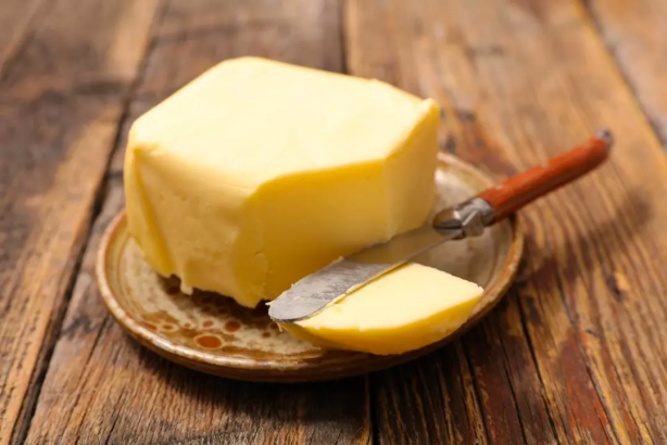 Foto - Tereyağı diye meğer margarin yiyormuşuz! Evinizde varsa hemen deneyin! Gıda mühendisleri şıp diye anlamanın taktiğini verdi