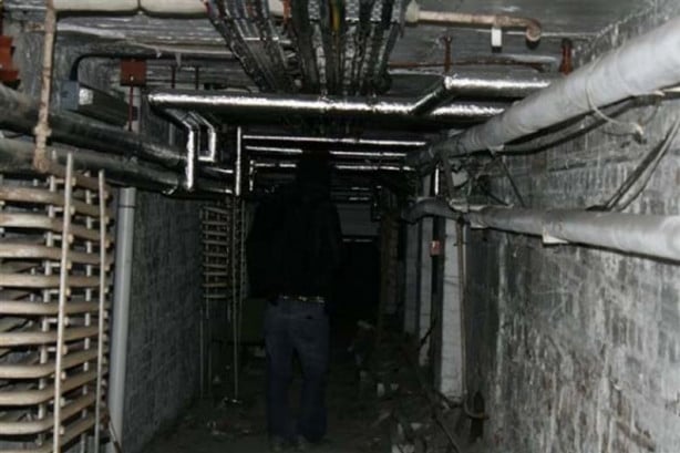 Foto - Terk edilmiş hapishaneden ürpertici fotoğraflar!