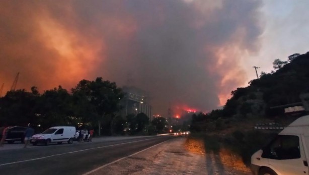 Foto - Termik Santral alevlere teslim oldu!
