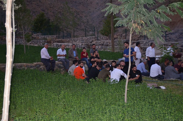 Foto - Terör bitti mesire alanları dolup taştı