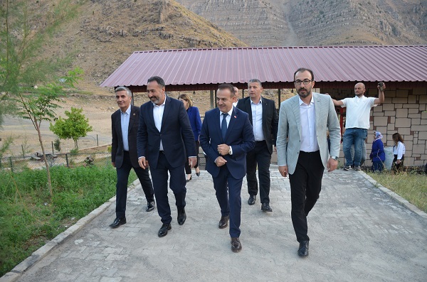 Foto - Terör bitti mesire alanları dolup taştı