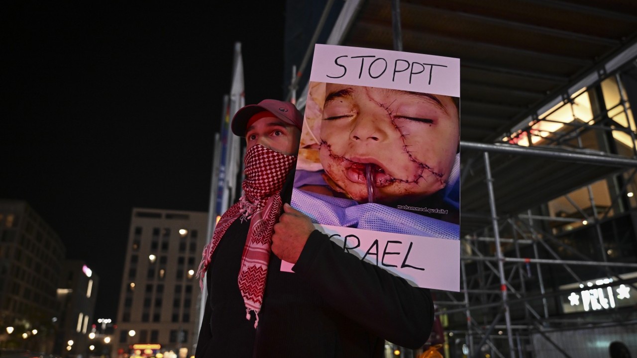 Foto - Terör devletine lanet yağıyor! Dünya Sumud Filosu için ayakta