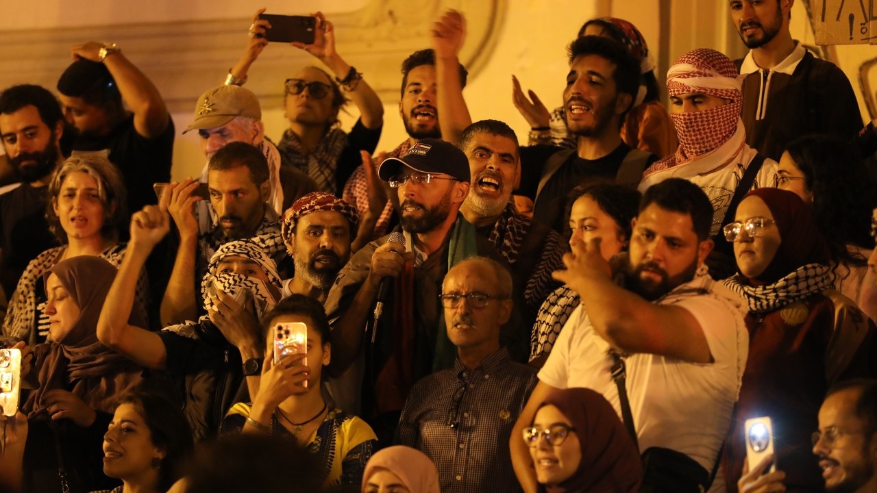 Foto - Terör devletine lanet yağıyor! Dünya Sumud Filosu için ayakta