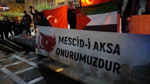 Foto - Terör devletine lanet yağıyor! Türkiye Gazze için ayağa kalktı