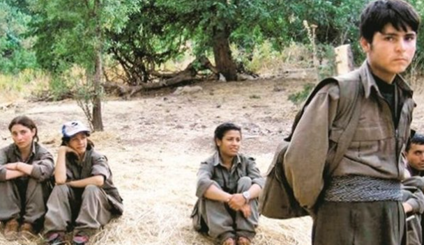 Foto - Terör örgütü PKK geçtiğimiz yıl 1200'den fazla çocuğu silahlı kadrosuna aldı
