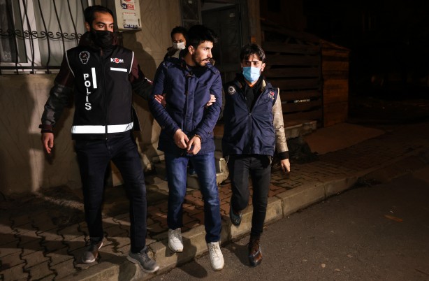 Foto - Terör örgütü PKK'ya yönelik operasyonda 21 kişi gözaltına alındı