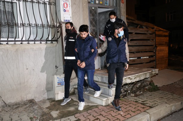 Terör örgütü PKK'ya yönelik operasyonda 21 kişi gözaltına alındı