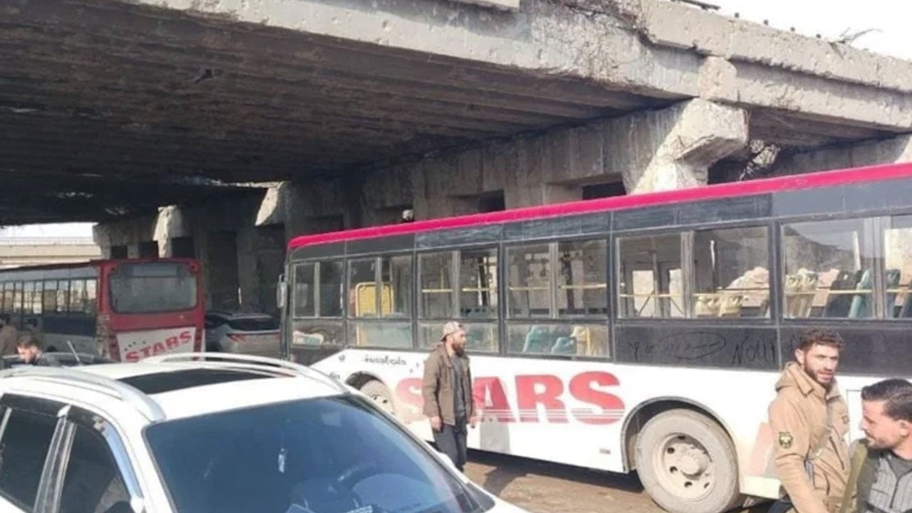 Terör örgütü SDG iyice çığırından çıktı! Tahliye otobüslerine saldırdılar