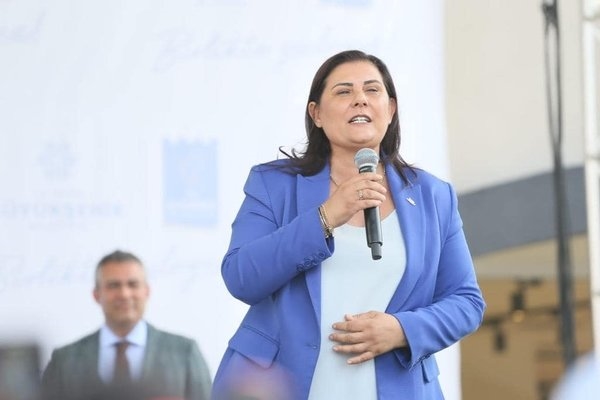 Foto - Terör propagandası yapan İBB çalışanı bakın kimin reklamcısı çıktı