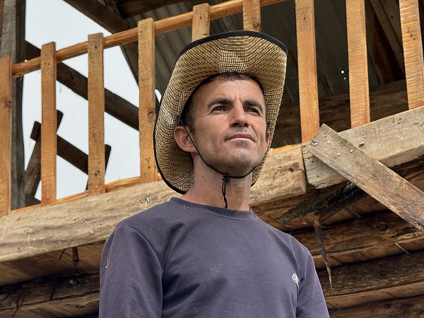 Foto - Terör sebebiyle tek etti 25 yıl sonra döndü! Şimdi onların dönmesini bekliyor