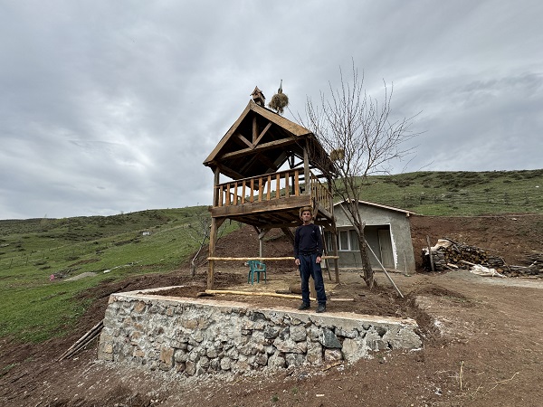 Foto - Terör sebebiyle tek etti 25 yıl sonra döndü! Şimdi onların dönmesini bekliyor