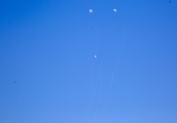 Foto - Terörist İsrail, Lübnan'ın başkenti Beyrut'u vurdu