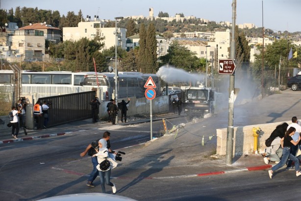 Foto - Terörist İsrail polisinden Filistinlilere müdahale