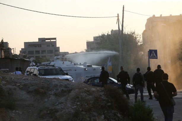 Foto - Terörist İsrail polisinden Filistinlilere müdahale