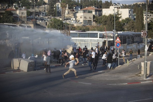 Foto - Terörist İsrail polisinden Filistinlilere müdahale