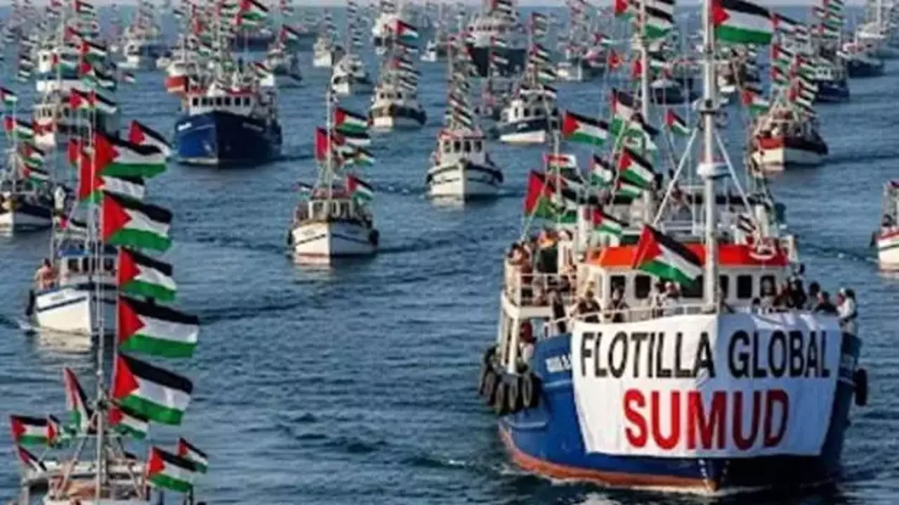 Foto - Terörist İsrail tüm dünyaya ilan etti: Sumud’a saldıracaklar! Savaş gemilerini hazırladılar