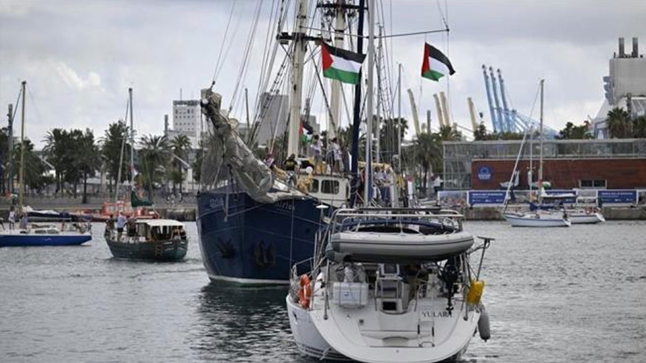 Foto - Terörist İsrail tüm dünyaya ilan etti: Sumud’a saldıracaklar! Savaş gemilerini hazırladılar